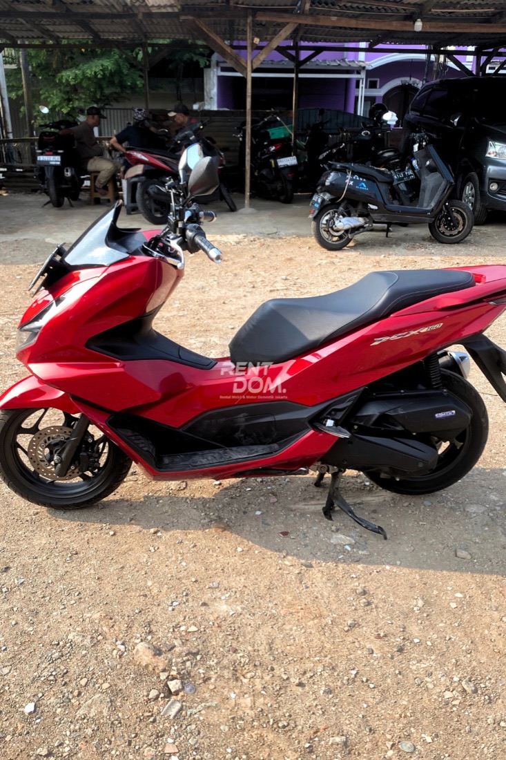 Honda PCX CBS 160 Merah 2024