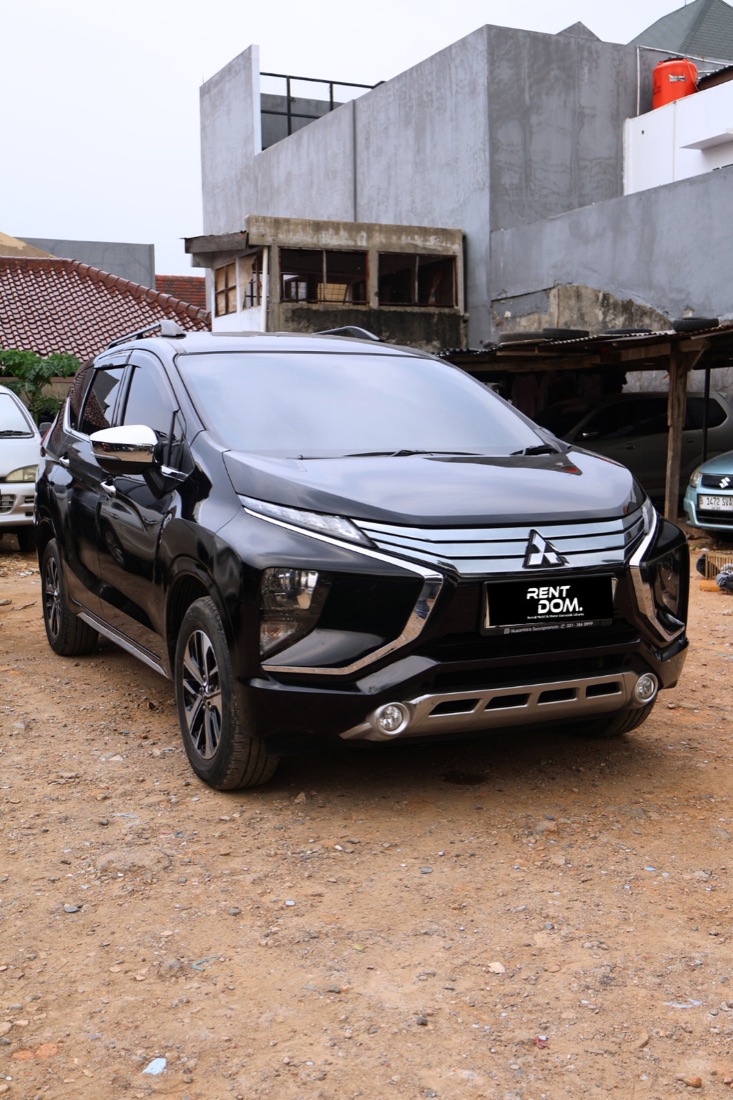 Mitsubishi Xpander Ultimate 1.5 Hitam 2018