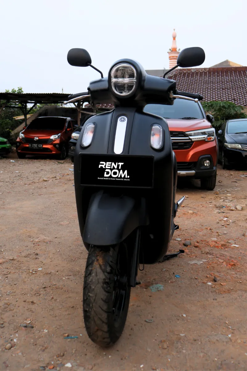 Yamaha Fazio Hitam 2023