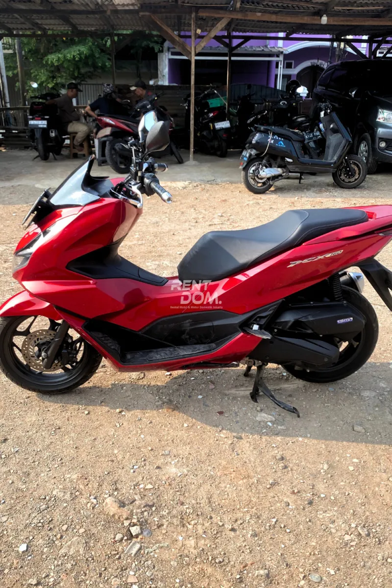 Honda PCX CBS 160 Merah 2024
